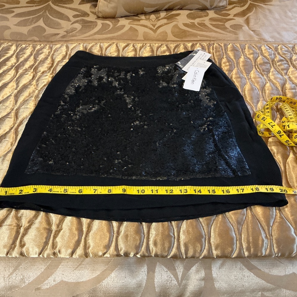 NWT CALVIN KLEIN 100% Silk Sequined Mini Skirt Black Size 4 - Picture 10 of 11